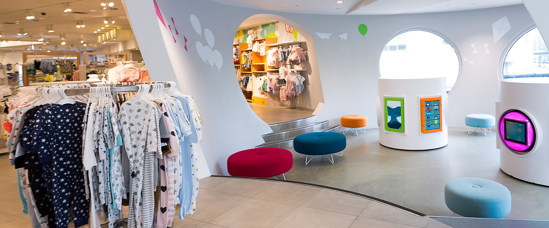 H&M Rotterdam area giochi per bambini H&M Rotterdam area giochi per bambini